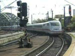 ICE 2 fhrt im Jahr 2005 in den Kln Hbf ein.