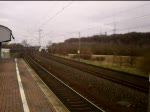 Ein namenloser ICE3 fhrt zusammen mit 403 028  Aachen  als ICE 517 Dortmund Hbf - Mnchen Hbf durch Leverkusen-Rheindorf. 28.03.08