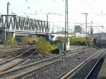 ICE3  Schaffhausen  mit einem weiteren ICE durchfhrt den Bahnhof von Kln Messe/Deutz am 08.11.2008.  