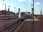 Ein ICE-T der BR 411 verlsst am 26.09.09 Riesa Richtung Dresden.
