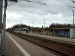 Ein ICE-T fhrt mit 200km/h durch den Bahnhof Burgkemnitz durch.(17.03.2007)