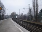 ICE 1722 Berlin Sdkreuz - Hamburg-Altona an der S-Bahn-Station Berliner Tor in Hamburg, 16.02.2013.