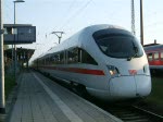 411 002-9 ICE-T Neubrandenburg als ICE73929 von Warnemnde nach Nrnberg Hbf.kurz vor der Abfahrt um 06.58 Uhr im Bahnhof Warnemnde.(01.05.09)    