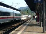 Das gab es noch nie und das wird es wohl auch nie wieder geben! Am 07.05.2009 um 18:38 Uhr befinden sich durch seltsam zusammenpassende Versptungen gleich 3 ICEs auf dem Saalfelder Bahnhofsgelnde!