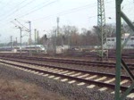 Ein ICE-T (Br 411) aus Dresden Hbf nach Frankfurt(Main)Flughafen Fernbf durchfhrt Frankfurt(Main)Stadion und hat in wenigen Minuten sein Ziel erreicht.