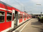 S6 nach Leonberg im Bahnhof Stuttgart Feuerbach.