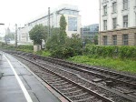 - Wuppertal HBF -  Erst fhrt eine 101 (Unsere Zge schonen die Umwelt...) mit ihrem leicht verspteten IC 2049 nach Leipzig Hbf ein; dann fhrt eine BR 420 als S-Bahn ein und zu guter letzt fahren 2
