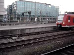 Einfahrende Br.425 mit zischenden geruschen in Stuttgart Hbf.