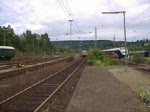 425 150-0/425 650-9 mit Teilreklame  Niedersachsen ist am Zug  als S1 von Hannover-Flughafen nach Paderborn Hbf bei der Einfahrt in Altenbeken.(01.07.07)