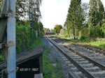 Kurze Vorbeifahrt 425 057-7 RB27 nach Koblenz an einem Bü in Bonn-Beuel - 14.10.2019