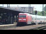 101 022-2 fhrt mit dem IC 2870 von Dresden Hbf nach Frankfurt (Main) Flughafen Fernbf in den Bahnhof Weimar auf Gleis 3 ein.