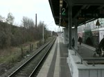 IC 1958 kommend von Leipzig Hbf durchfhrt hier den Bahnsteig Leipzig-Gohlis und fhrt nach Frankfurt(M) Flughafen Fernbf und endet dort.Aufgenommen am 09.04.2012 in Leipzig