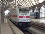 Die 146 573 verlässt den Dresdner Hauptbahnfof Richtung Köln Hbf mit einem neuen IC2. 12.09.2016
