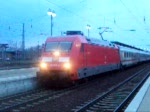 Am Gleis 2 fhrt ab der IC 2131 aus Norddeich Mole nach Cottbus.