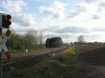 155 010-2 mit Rhrenzug zwischen Dlmen und Mnster am 20.04.10; auf den Rhren stand teilweise  Europipe  drauf, ich denke, das sie fr die Gasleitung in der Ostsee gedacht sind.