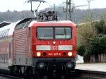 RegionalExpress 22028 mit dabei die BR 143 627-8 am 21.03.08 im Bahnhof Plochingen.