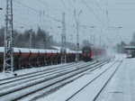 Ein Doppelstockzug der Regio NRW, geschoben ausnahmsweise auf dieser Strecke von einer BR 111, passiert am 03.01.2010 den Hp Bochum-Ehrenfeld in Richtung Dsseldorf.