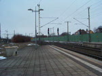 Zugdurchfahrt mit IC-Steuerwagen und 120 in Lehrte, an 11.Mrz 2010.