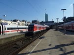 Hier die Ausfahrt eines RE ( Bauart Wittenberge) aus dem Bahnhof Hamburg Altona am 2.April 2013. Schublok ist 143 343-2.