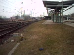 RE33004 als Sandwich von Rostock Hbf.nach Hamburg Hbf.bei Ausfahrt im Rostocker Hbf.(08.02.08)