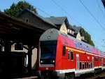Eine RB nach Saalfeld (Saale) verlsst Rudolstadt (Thr) mit schiebender 143 144-4.
