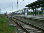 RE 33218 von Ostseebad Binz nach Rostock Hbf bei der Einfahrt um   18.55 Uhr im Rostocker Hbf(19.06.10)