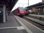 RE33217 von Rostock Hbf nach Sassnitz bei der Ausfahrt im Rostocker Hbf.Aufgenommen am 08.02.08