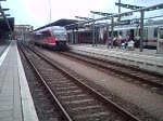 RB33363 von Rostock Hbf.nach Graal-Mritz bei der Ausfahrt im Rostocker Hbf.(12.08.07)