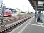 Die 442 xxx als RE 9 bei der Ausfahrt des Troisdorf Bahnhof , den 29.05.2015