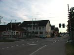 Die S41 von Freudenstadt nach Karlsruhe Marktplatz um 16:16 Uhr im Bahnhof Kuppenheim bei Rastatt am 10.
