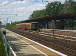 Ausfahrt einer Baureihe 481 aus dem Bahnhof Karlshorst nach Erkner am 8.7.2007