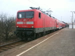 112 190-4(BW Rostock)mit S2 von Gstrow nach Warnemnde kurz vor der Ausfahrt im   S-Bahnhof Rostock Holbeinplatz(30.03.10)  