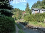 Mit einigen Minuten Versptung kommt P3009 durch Moritzburg (OT Reichenberg)
14.09.2013 gegen 16:27 Uhr