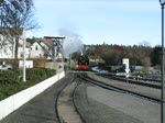 Kühlungsborn-West; Molli-Lok 99 2323 setzt sich vor Zug nach Bad Doberan, 05.03.2010