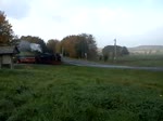 99 1784-0 in Serams an der Schranke am 16.Okt.2013.

Der Halt an der Schranke war erforderlich,da die Schranke kaputt ist.