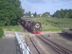 Lok 20  Haspe  - Schierwaldenrath - 31.05.2009: Wo noch kann man so schn den Kindersegen feiern als auf / mit der Bahn? Die letzte Dampffahrt des Tages, gezogen von der Lok 20  Haspe  (Baujahr 1956) wurde so - im wahresten Sinne des Wortes - liebevoll geschmckt, und dann ging es mit viel 'Lrm' ab in den Bahnhof. Wer genau hinschaut hrt auch noch das Klatschen der Fahrgste am Ende des Videos.