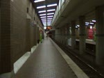 Ein Stadtbahnwagen der stra, auf der Linie 2 in der Station Werderstrae fhrt in Station ein am 30.06.10.