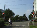 Zugkreuzung an einem  Bahnbergang der Stadtbahn der Stuttgarter SSB am 19.07.2007