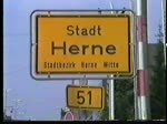 Fahrt der Linie 305 der BOGESTRA durch Herne im Sommer des Jahres 1989.