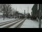 Abfahrt zweier NGT der Dresdner Verkehrsbetriebe aus der Haltestelle Postplatz am 01.01.2009.
