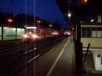 Eine 143 fhrt am 25. November 2009 mit ihrer RB von Naumburg (Saale) nach Lichtenfels in Kronach ein. Der Zug hatte ber 50min Versptung wegen einer Strung am Steuerwagen, weswegen die 143 auchu msetzen musste und nun am Steuerwagen hngt