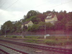 Eine N-Wagen Garnitur mit 143 tritt am 3. Juni 2010 kurz nach der Ankunft aus Lichtenfels ihre Rangierfahrt von Gleis 4 auf das Abstellgleis in Kronach an.
