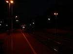 RB 16830 erreicht am 26. Juni 2010 um 22:36 Uhr den Kronacher Bahnhof wegen Bauarbeiten auerplanmig auf Gleis 4.
