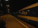Die 183 004 mit einem  ALEX Zug nach Lindau am 29.12.2007 bei der Ausfahrt aus Landshut HBF.
