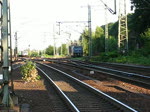 Am 05.08.2009 fuhren die EVB-185 672 und die DB 185 135 mit KLV-Zgen in Hamburg-Harburg ein.