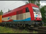 Ein seltener Gast vor der Haustr: EVB's 420 13 mit Containerzug in Richtung Sden. Aufgenommen am B Eltmannshausen am 29.07.2010.