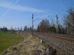 MEG 701 (91 80 6155 124-1 D-MEG) und 247 xxx fuhren am 09.04.15 mit einem leeren Zementzug durch Oberjößnitz/V.