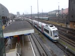 Es herrscht Betrieb im Haltepunkt München-Hackerbrücke.