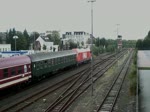 Ausfahrt einer Doppeltraktion Lint41 der NWB aus Bahnhof Wilhelmshaven mit dem Ziel Esens,links ein Sonderzug mit der Lok 23 der WLE. 19/09/2011