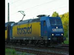 185 518-8 bespannte am Abend des 03.06.2010 den BMW Zug in Richtung Sden.